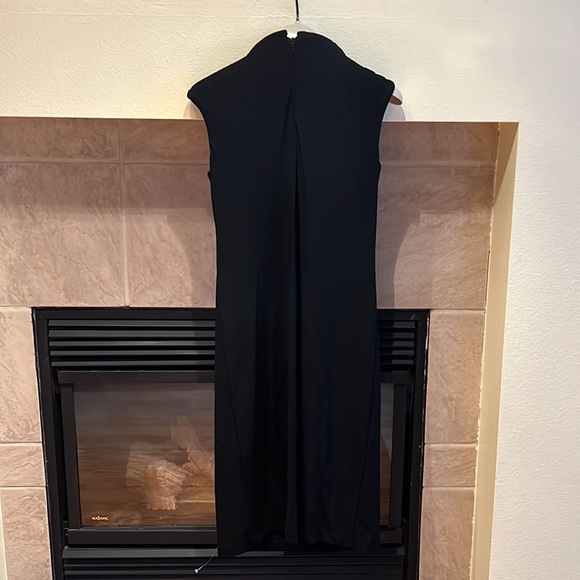 Burberry LBD - Picture 8 of 8